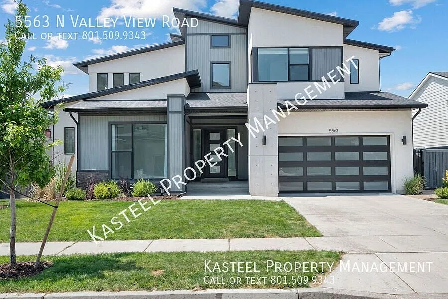 5563 N Valley View Rd