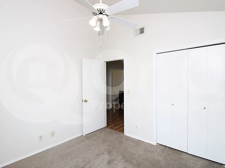 3453 N Seneca Ct — Photo 10