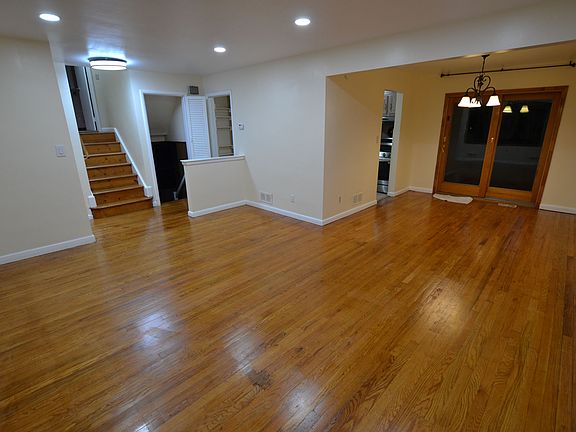 Large Living Room, Dining Room with sliding door leading to Patio