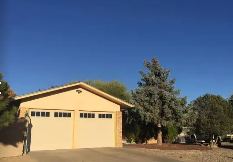 5637 Siboney Loop NE — Photo 1