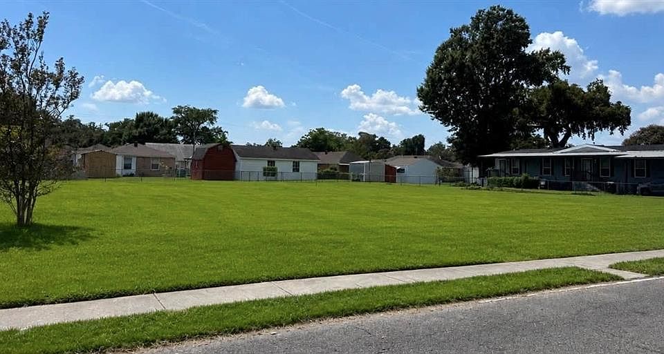 2nd image of Oak Ave