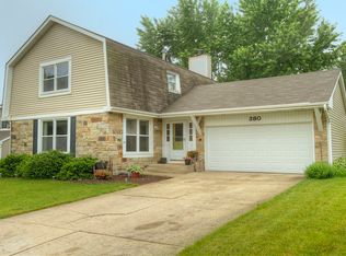 380 Partridge Ct, Algonquin, IL 60102