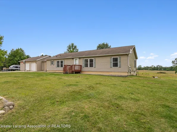 8920 Clintonia Rd, Portland, MI 48875