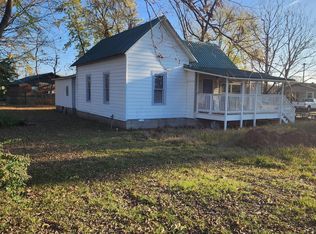 800 W East St, Russellville, AR 72801