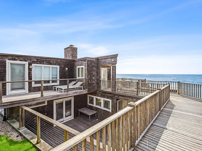380 Old Montauk Hwy — Photo 14
