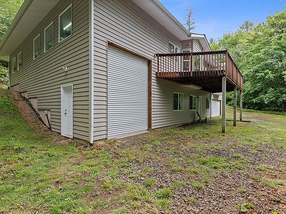 4th image of 2887 N North Bank Rd