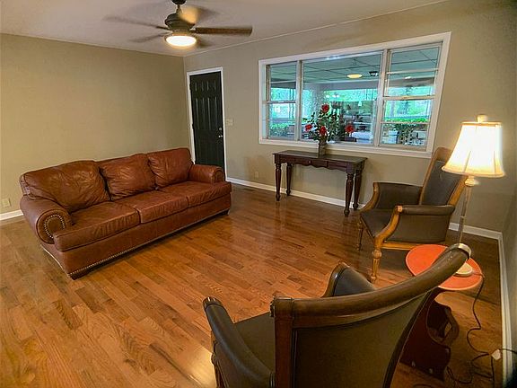 2nd image of 23 Red Bud Dr