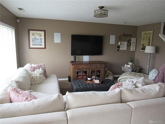 3rd image of 10007 Oriole Ct