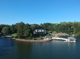 7849 Sail Pointe Dr, Sherrills Ford, NC 28673
