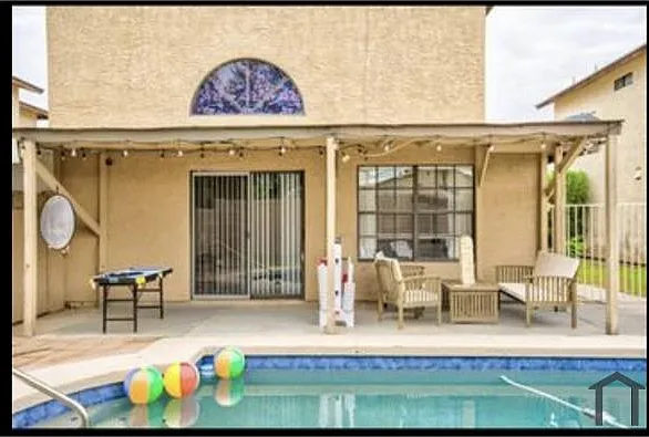 3 bed, 1355 sqft, $2,550 — Photo 3