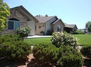 706 Steffy Ln, Ramona, CA 92065