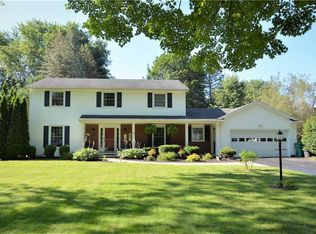 21 Kitty Hawk Dr, Pittsford, NY 14534