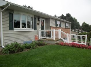 519 Old Orchard Ln, Mifflinburg, PA 17844