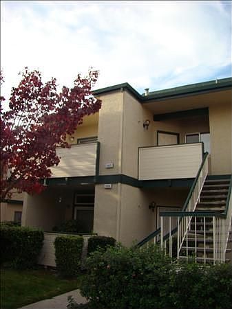 1st image of 2922 Flint St