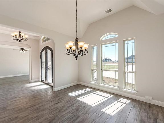 3rd image of 4813 Fulbrook Dr