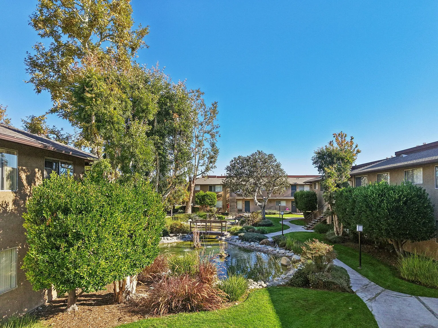 Casa Sierra Apartment Homes — Photo 2