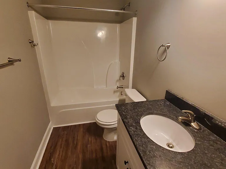 1711 Oak Dr — Photo 22