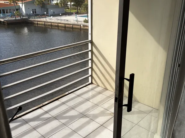 2775 Taft St APT 305, Hollywood, FL 33020