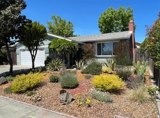 1455 Pheasant Dr, Petaluma, CA