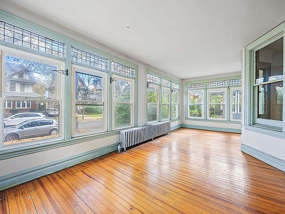 4th image of 770 Argyle Rd Floor 1