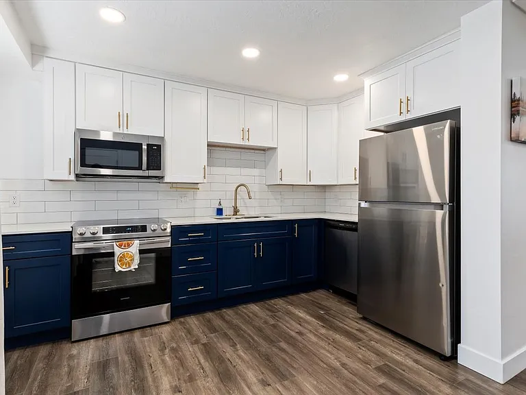 5750 S 4060 W — Photo 7