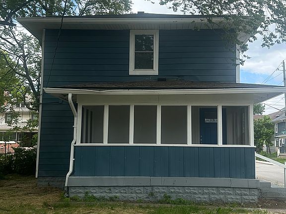 5th image of 3469 N Kenwood Ave
