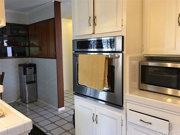 5th image of 5402 Stevely Ave