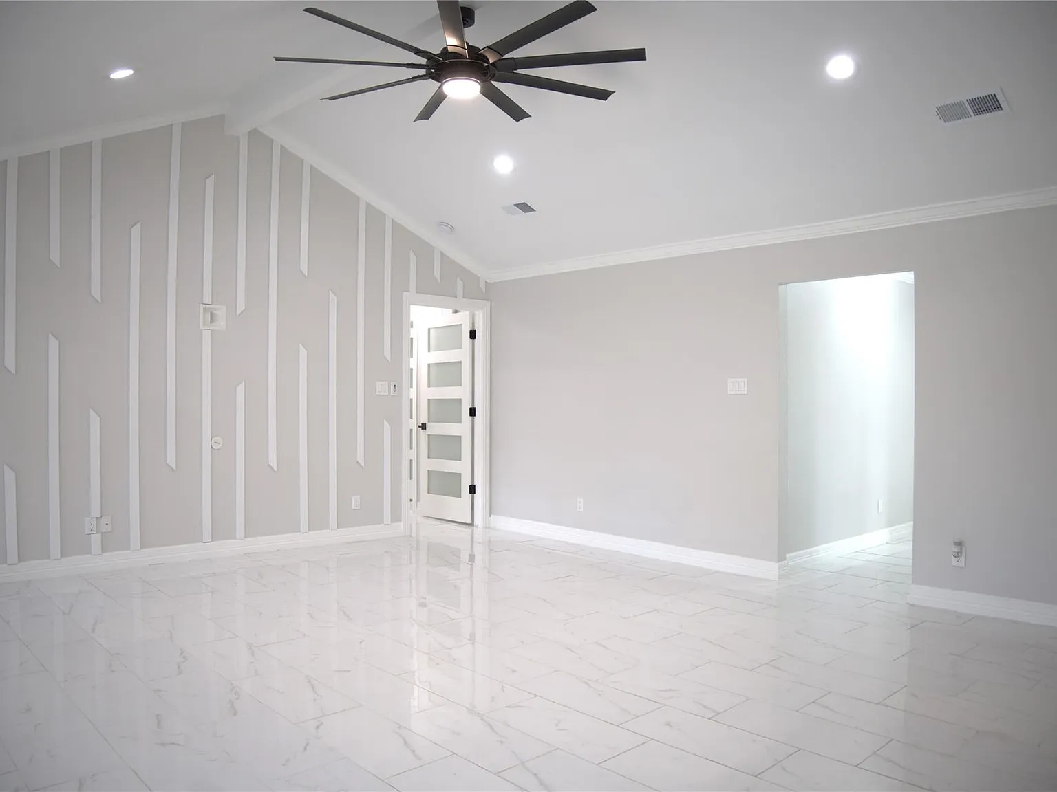 3 bed, 1815 sqft, $2,900 — Photo 3