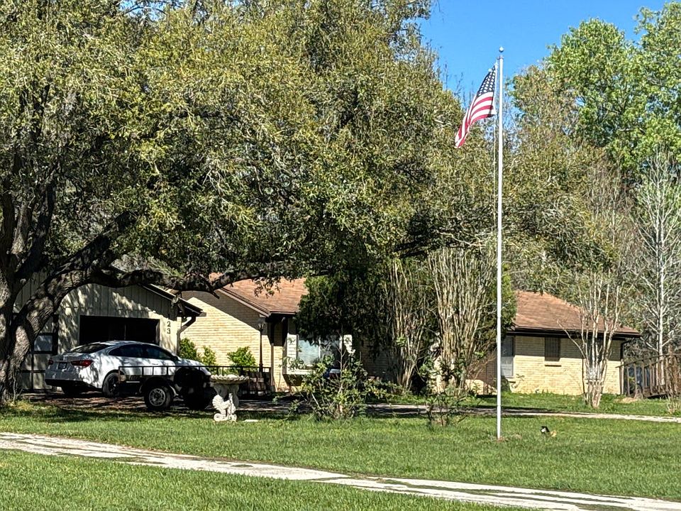 1st image of 123 Jefferson Ln