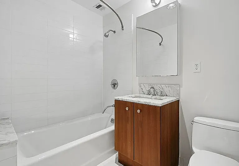 3260 Henry Hudson Pkwy E #5G — Photo 6