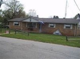 406 Glenwood Dr, Walkerton, IN