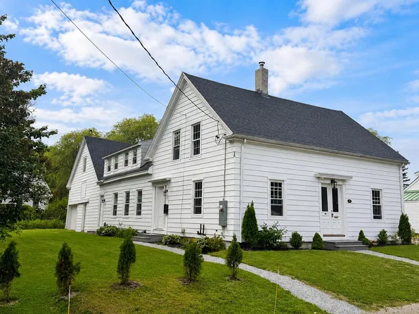 17 Green Street, Thomaston, ME 04861