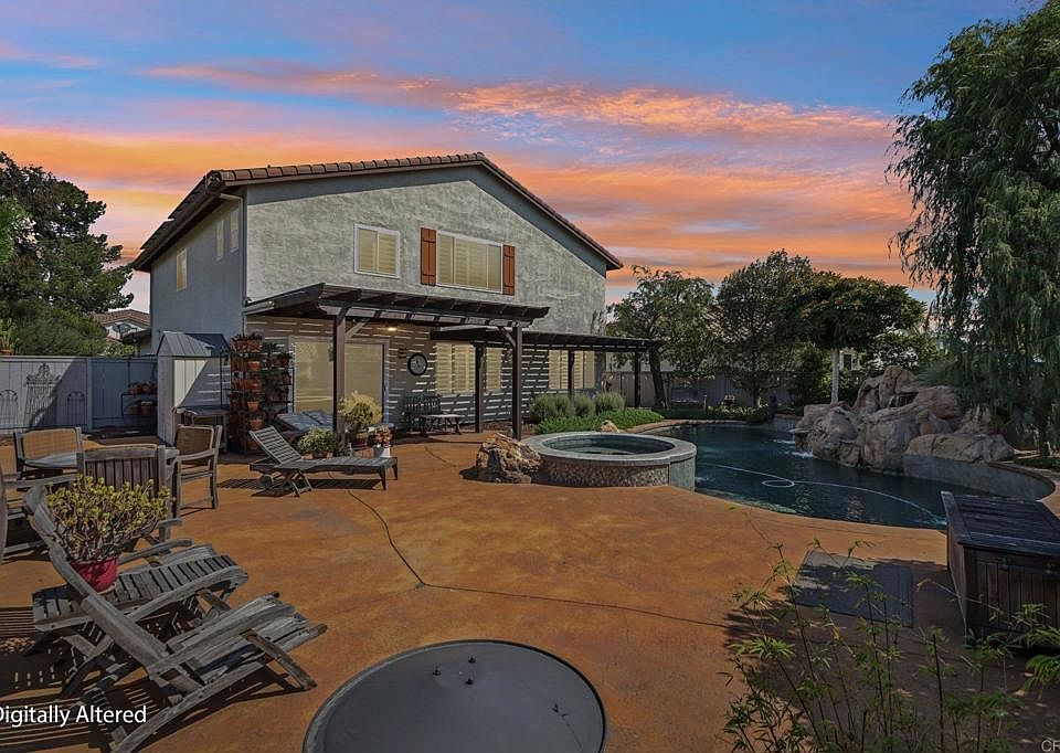 1st image of 542 Lee Cir