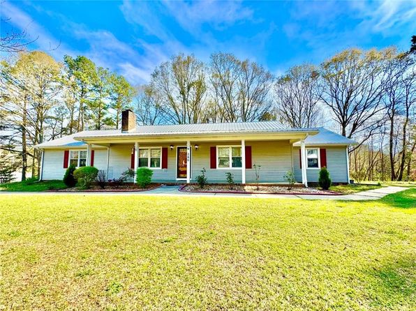 290 Timber Ridge Trl, Carrollton, GA 30117