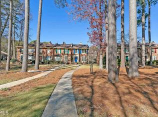 961 Chippendale Ln, Norcross, GA 30093