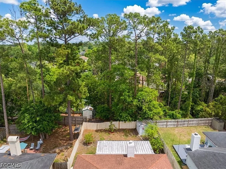 11179 Bentley Trace Ln E — Photo 19