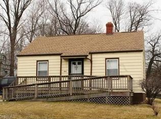 1824 Congo St, Akron, OH 44305