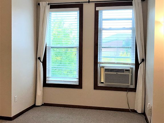 5th image of 738 S Oakley Blvd #2