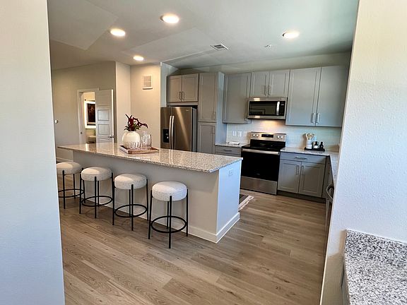 2nd image of 10398 Lindell Ln #T/h