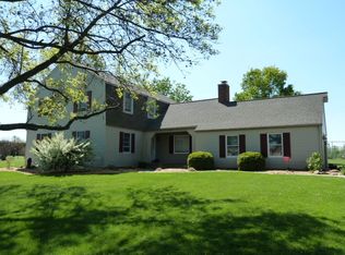 1305 Jonathan Dr, Olney, IL 62450