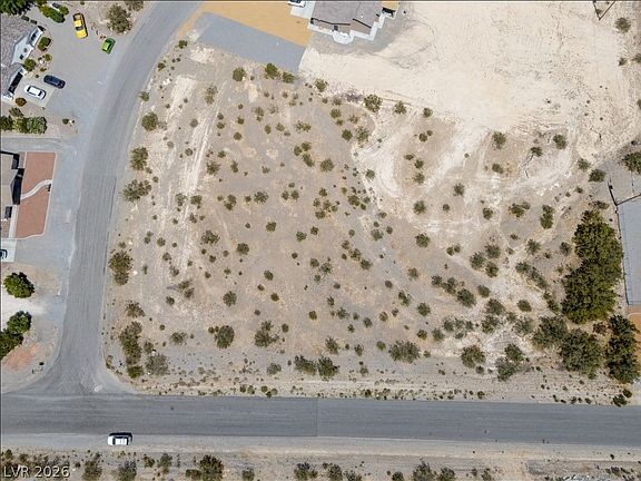 5th image of 2121 S Abbe Ln