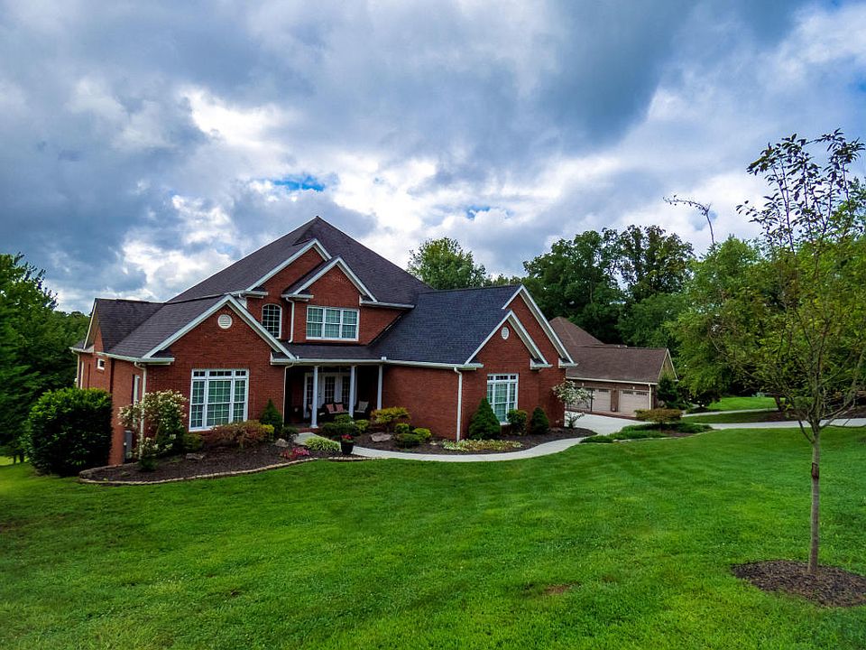 1st image of 285 Conkinnon Dr