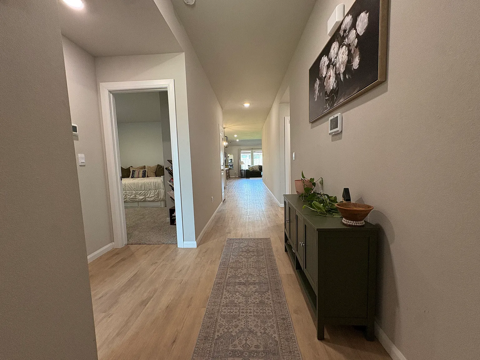 4 bed, 1796 sqft, $2,300 — Photo 4