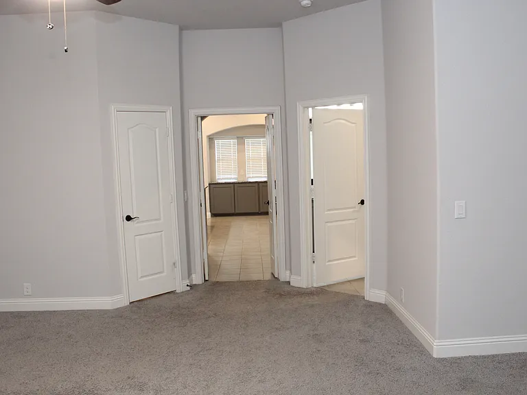 1221 Verheyden Dr — Photo 16