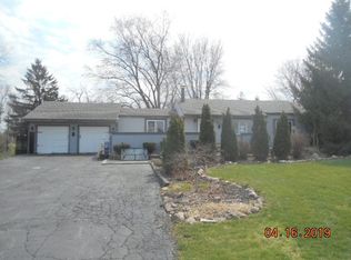 23637 W Petite Lake Rd, Lake Villa, IL 60046