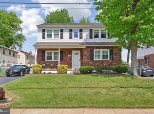 2607 Grand Ave, Holmes, PA 19043