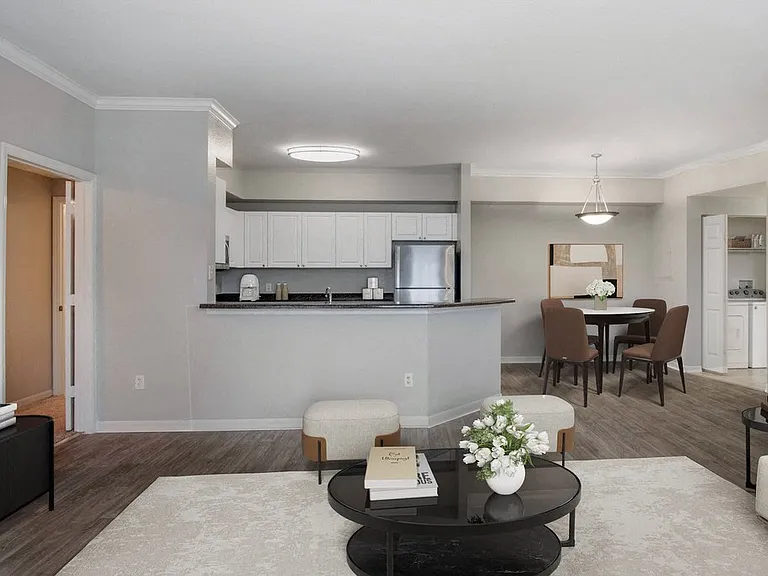 The Estates at Wellington Green Apartments — Photo 77