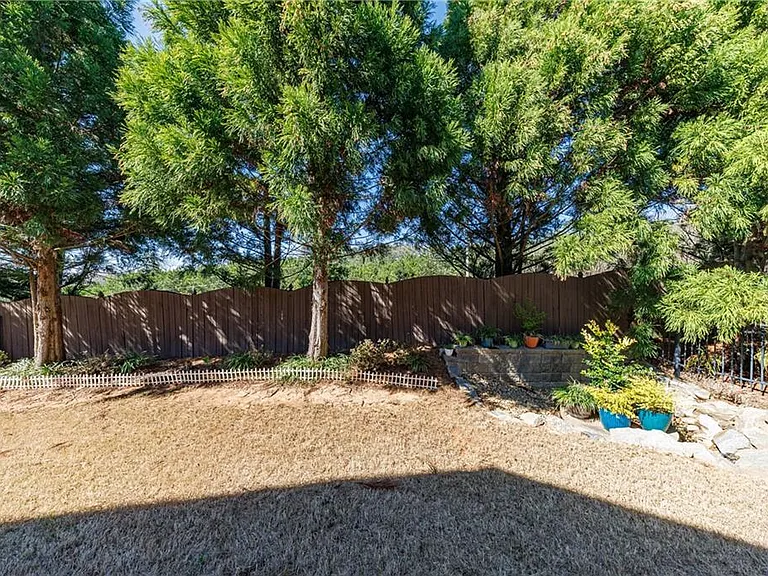 8445 Village School Dr — Photo 34