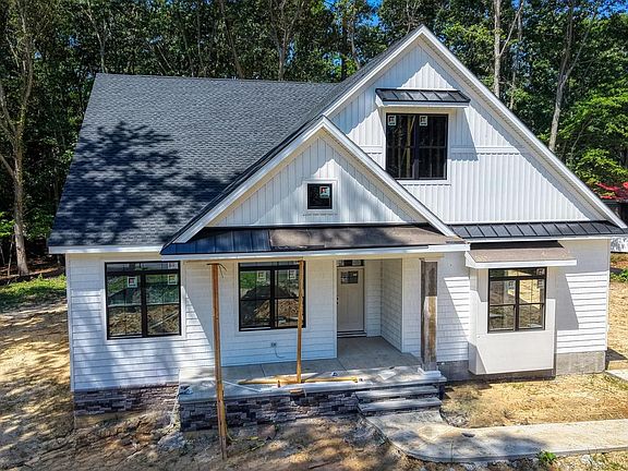 3rd image of 1008 Heron Ct