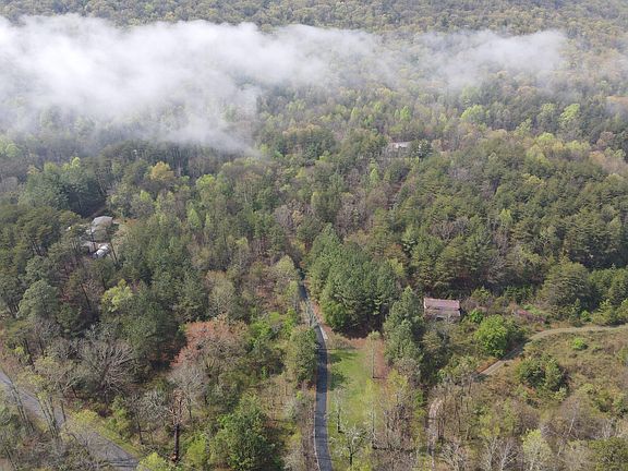2nd image of 758 Montgomery Rd